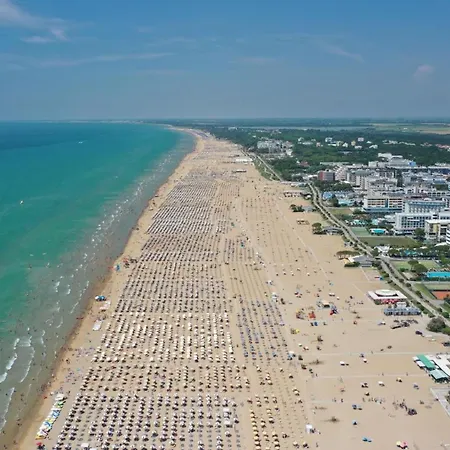 Flat With Sea View Terraceby Beahostrentals Daire *